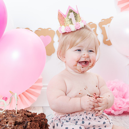 Betsy's 1st Birthday Cake Smash